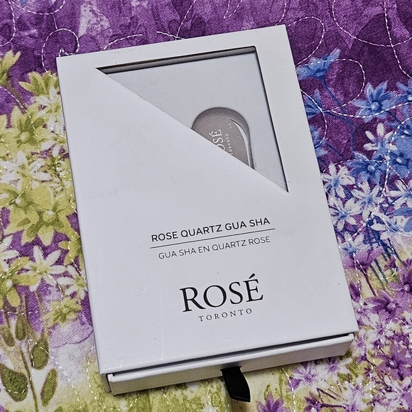 [SOLD] Rose Quartz Gua Sha - Picture 2 of 4